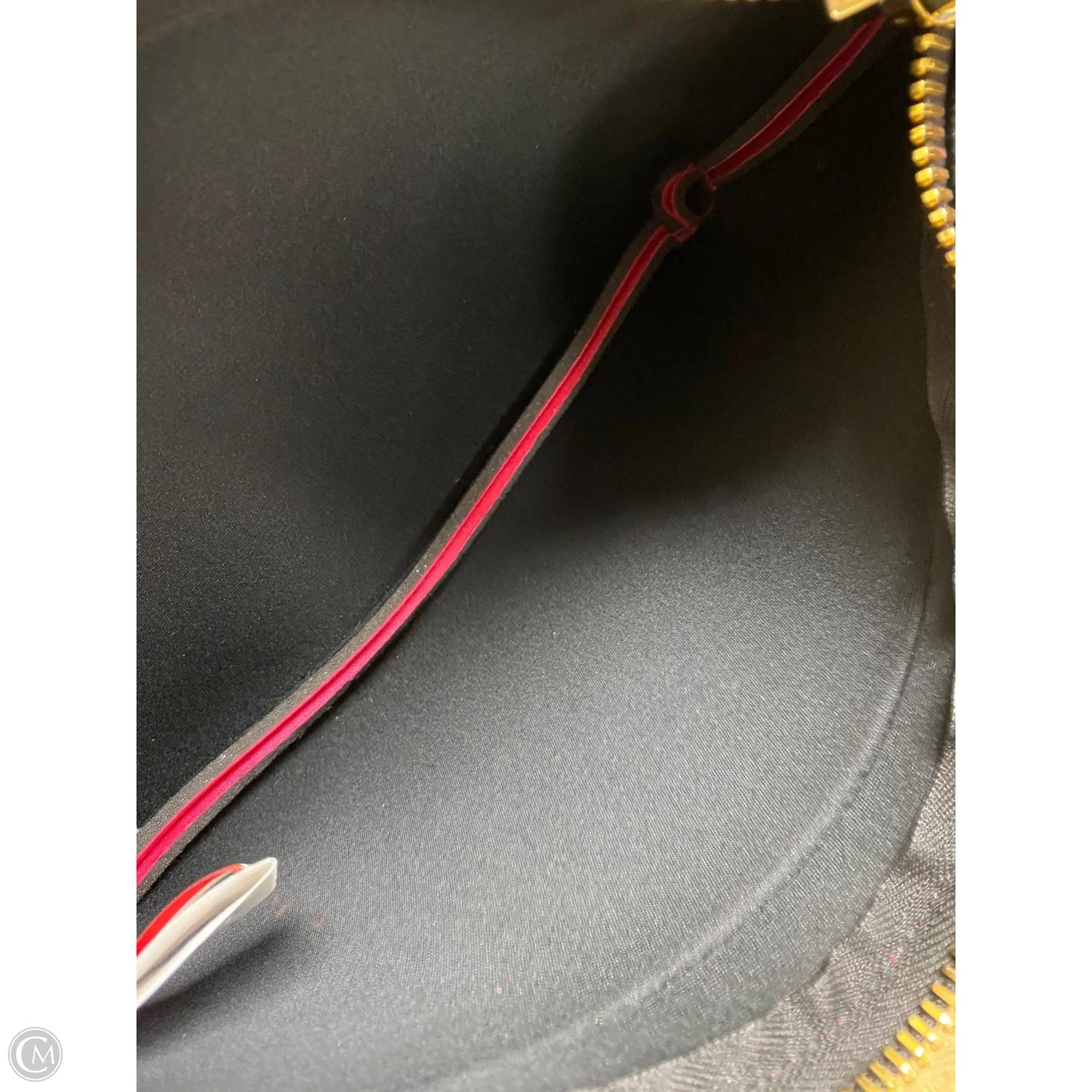 Crossbody By Clothes Mentor, Size: Medium