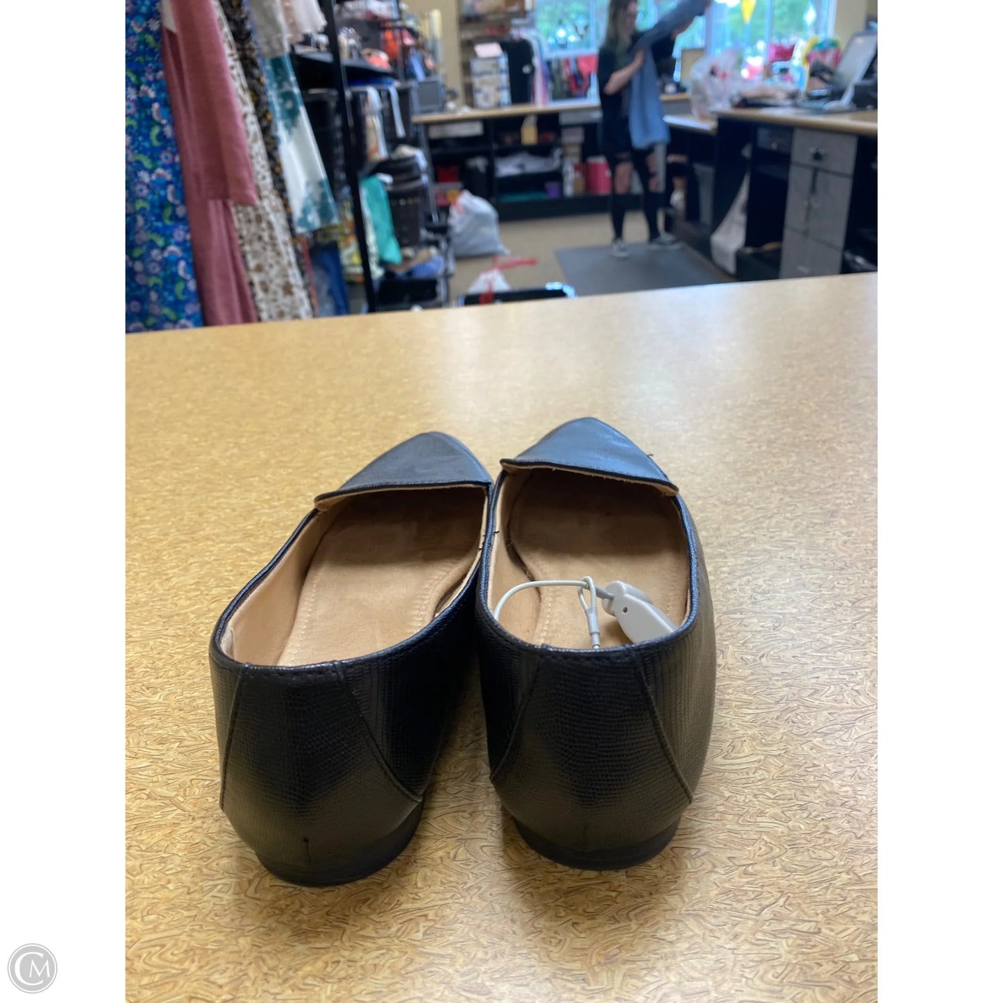 Shoes Flats By Old Navy In Black, Size: 7