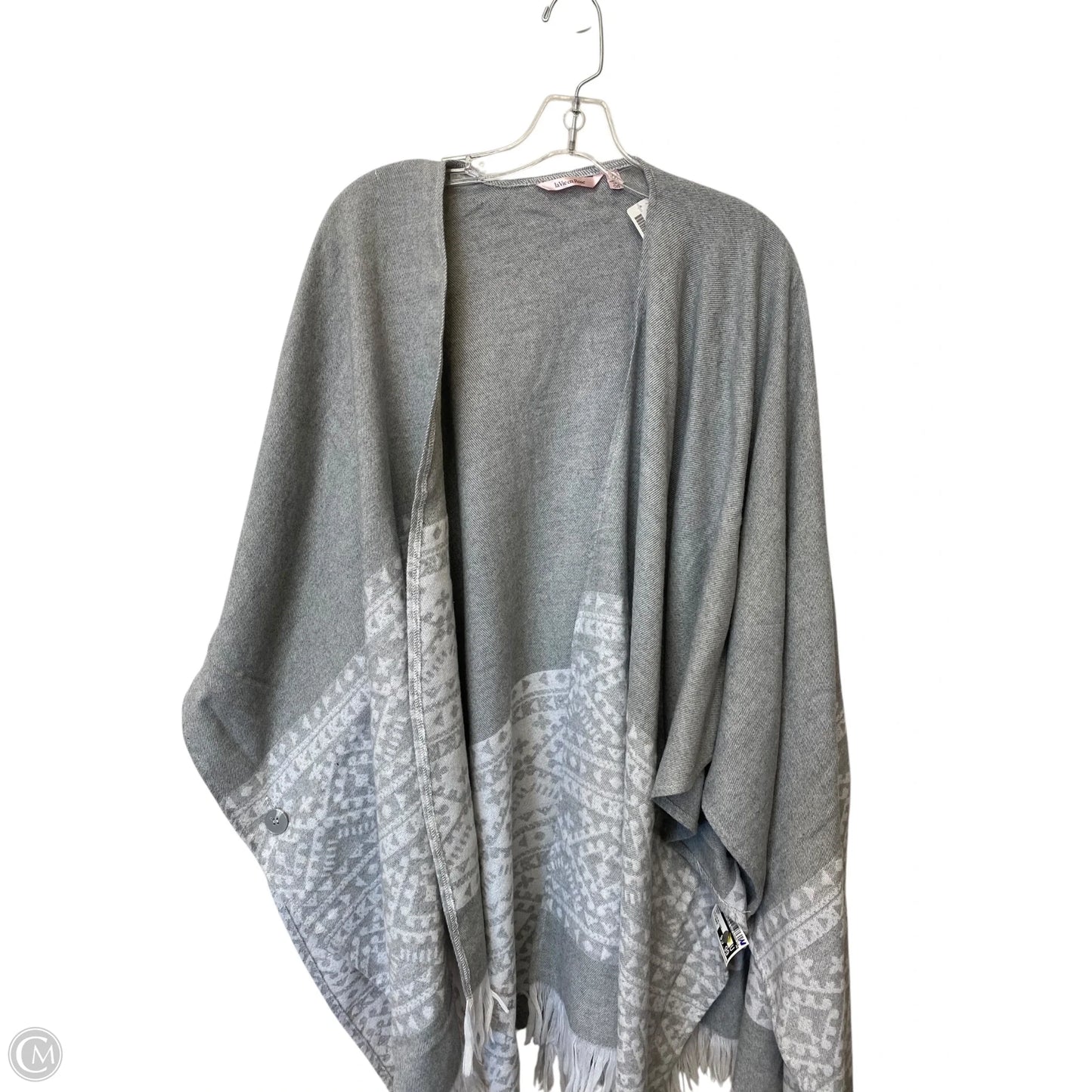Shawl By Cme In Grey, Size: Osfm