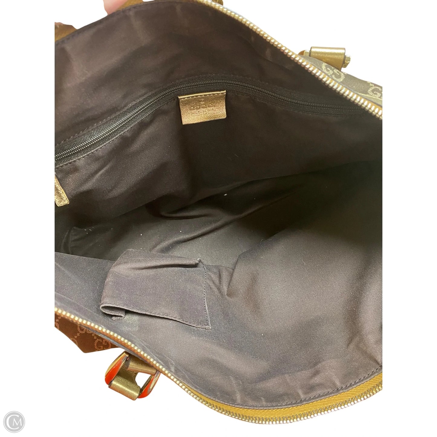 Handbag Luxury Designer By Gucci, Size: Medium