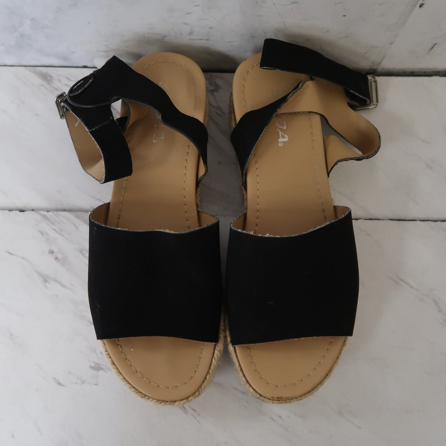 Sandals Heels Wedge By Soda Size: 9