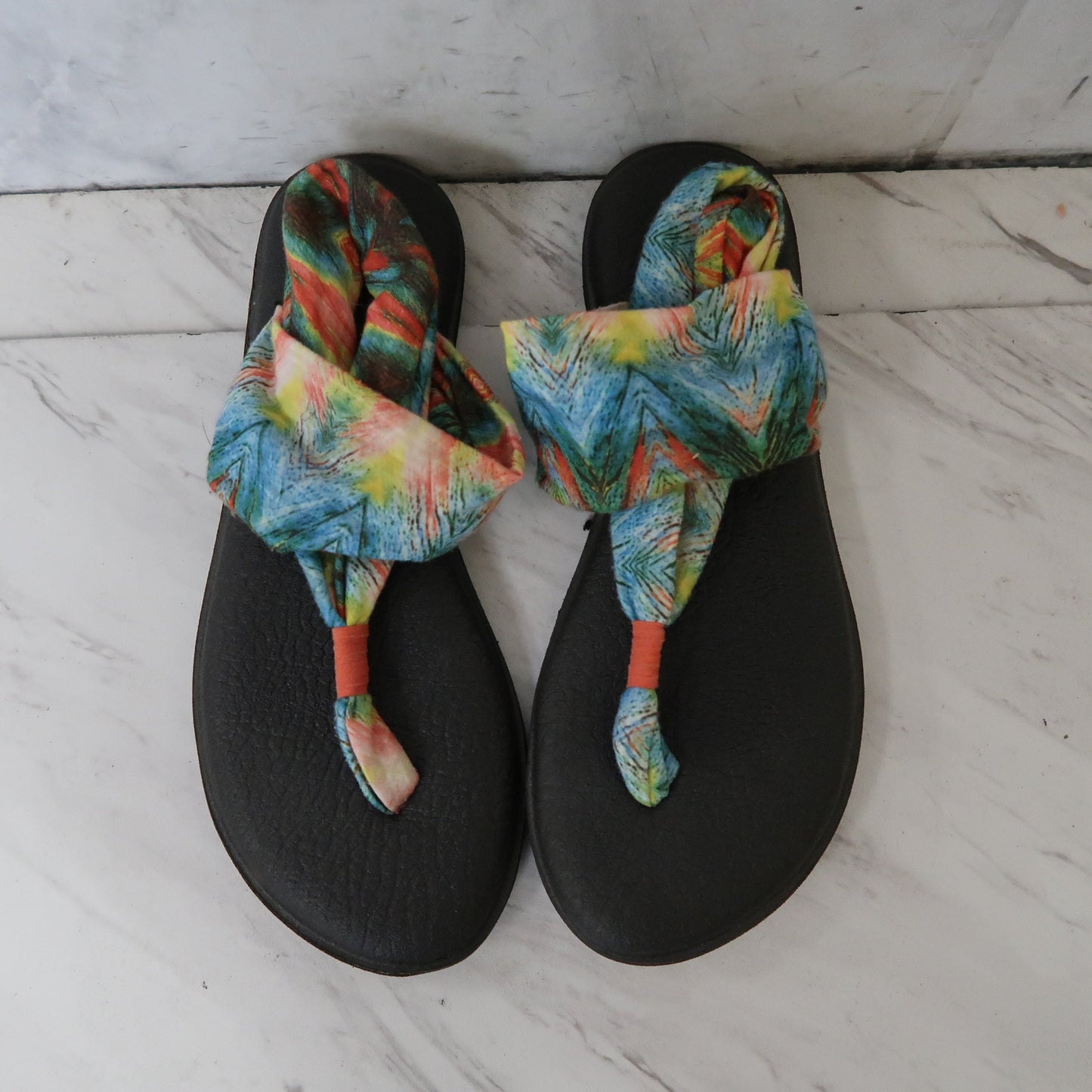 Sandals Flip Flops By Sanuk Size: 8