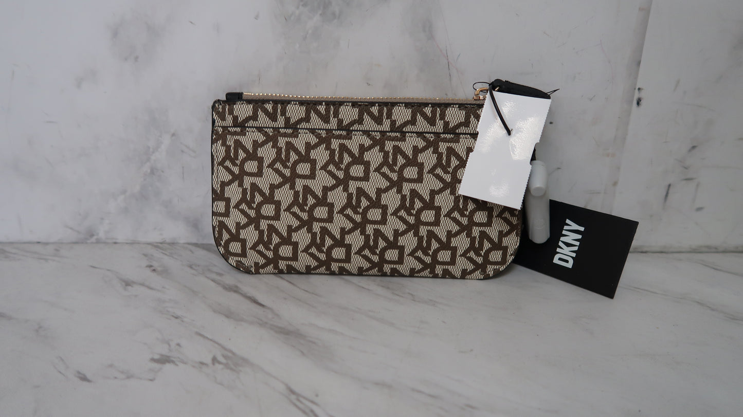 Wallet By Dkny Size: Medium