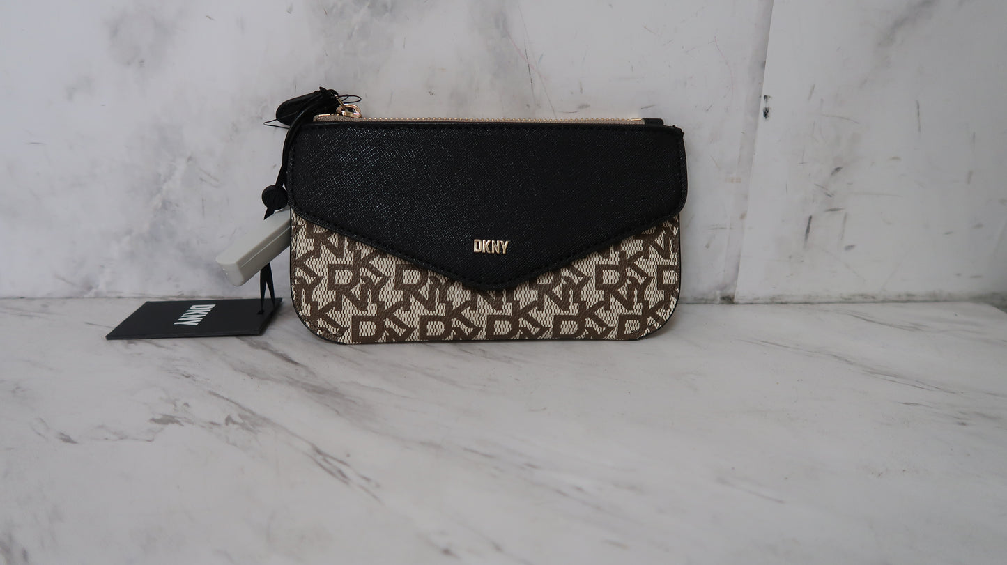Wallet By Dkny Size: Medium