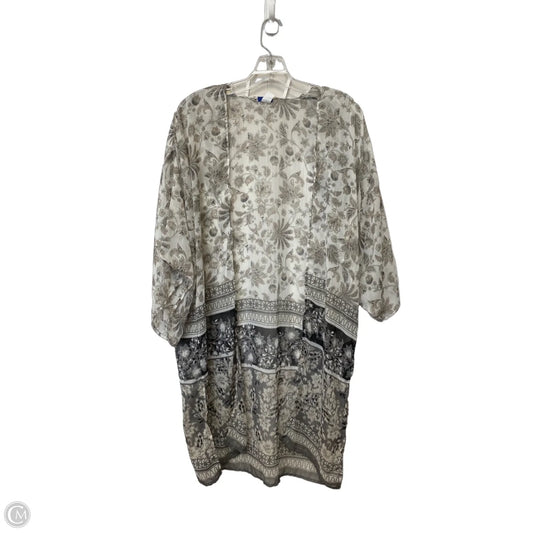 Shawl By Apt 9 In Grey & White, Size: Osfm