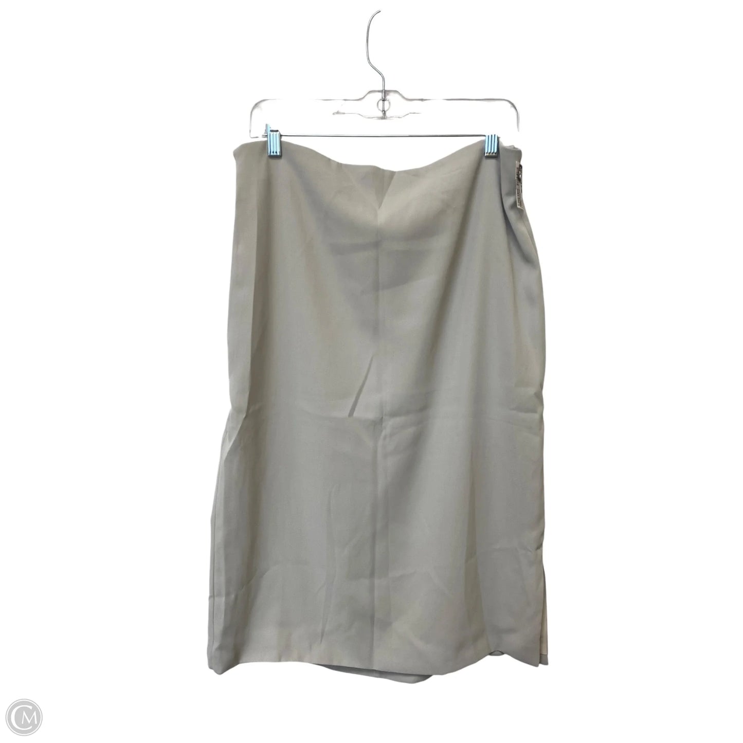 Skirt Midi By Clothes Mentor In Cream, Size: 10