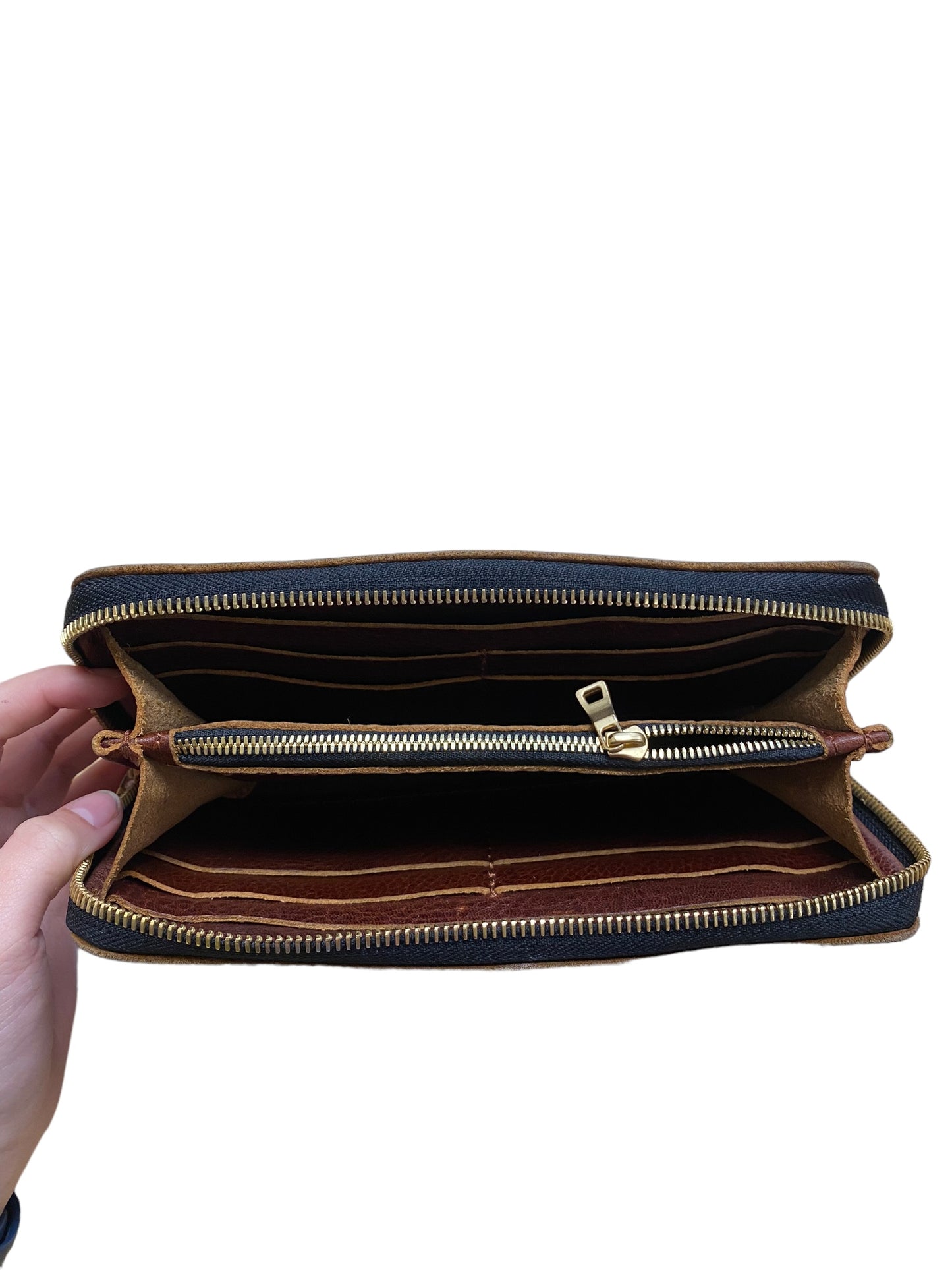 Wallet By Clothes Mentor  Size: Medium