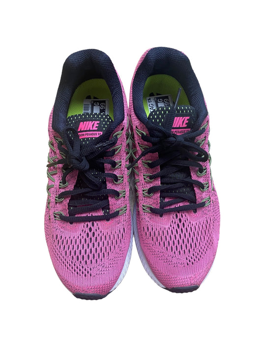 Pink Shoes Athletic Nike, Size 7.5