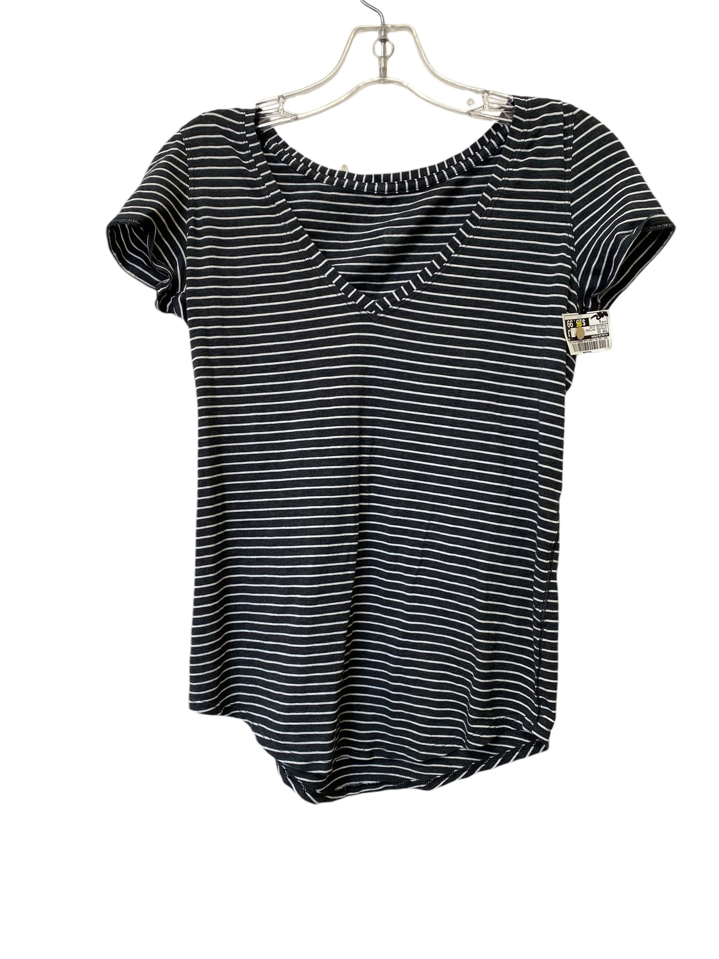 Top Short Sleeve By Lululemon In Striped Pattern, Size: S