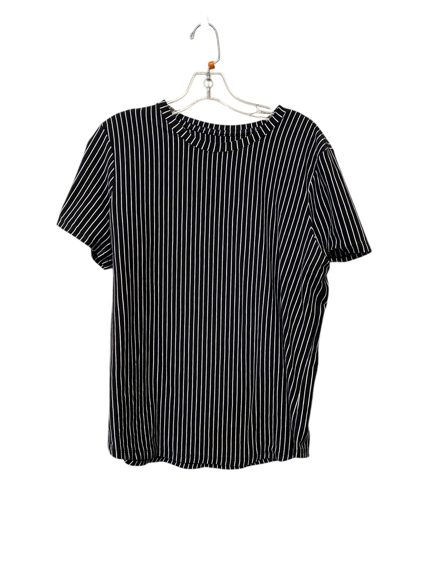 Top Short Sleeve By Lululemon In Striped Pattern, Size: M