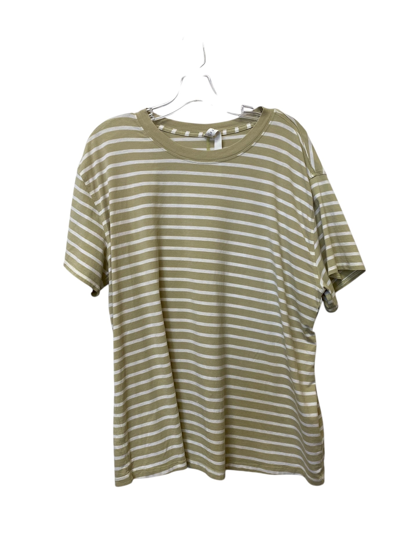 Top Short Sleeve By Lululemon In Green, Size: 12