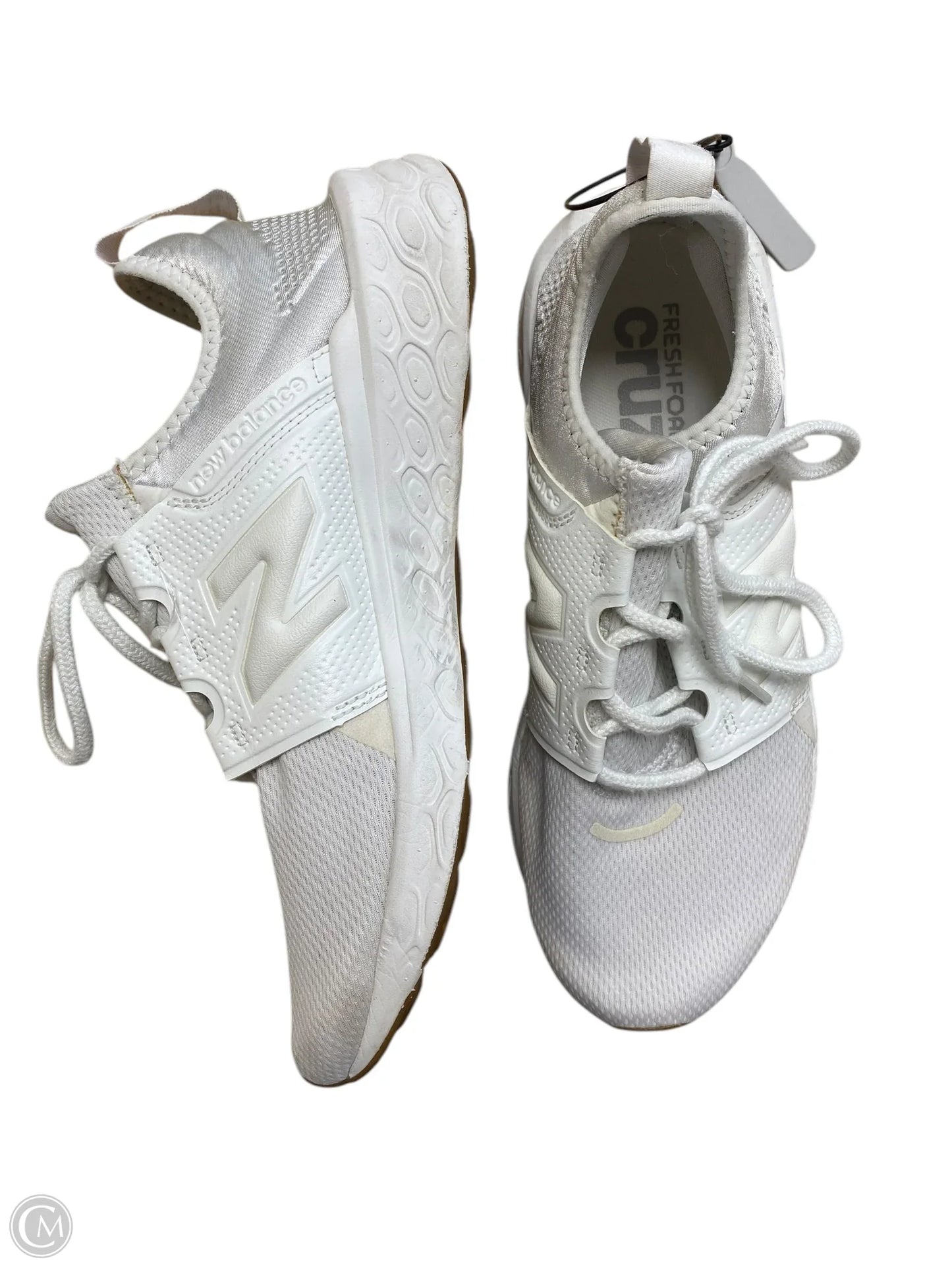 Shoes Athletic By New Balance In White, Size: 9