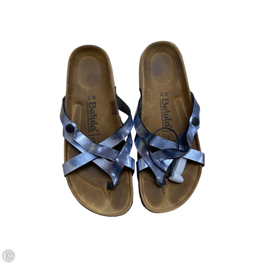 Sandals Flats By Clothes Mentor In Silver, Size: 8
