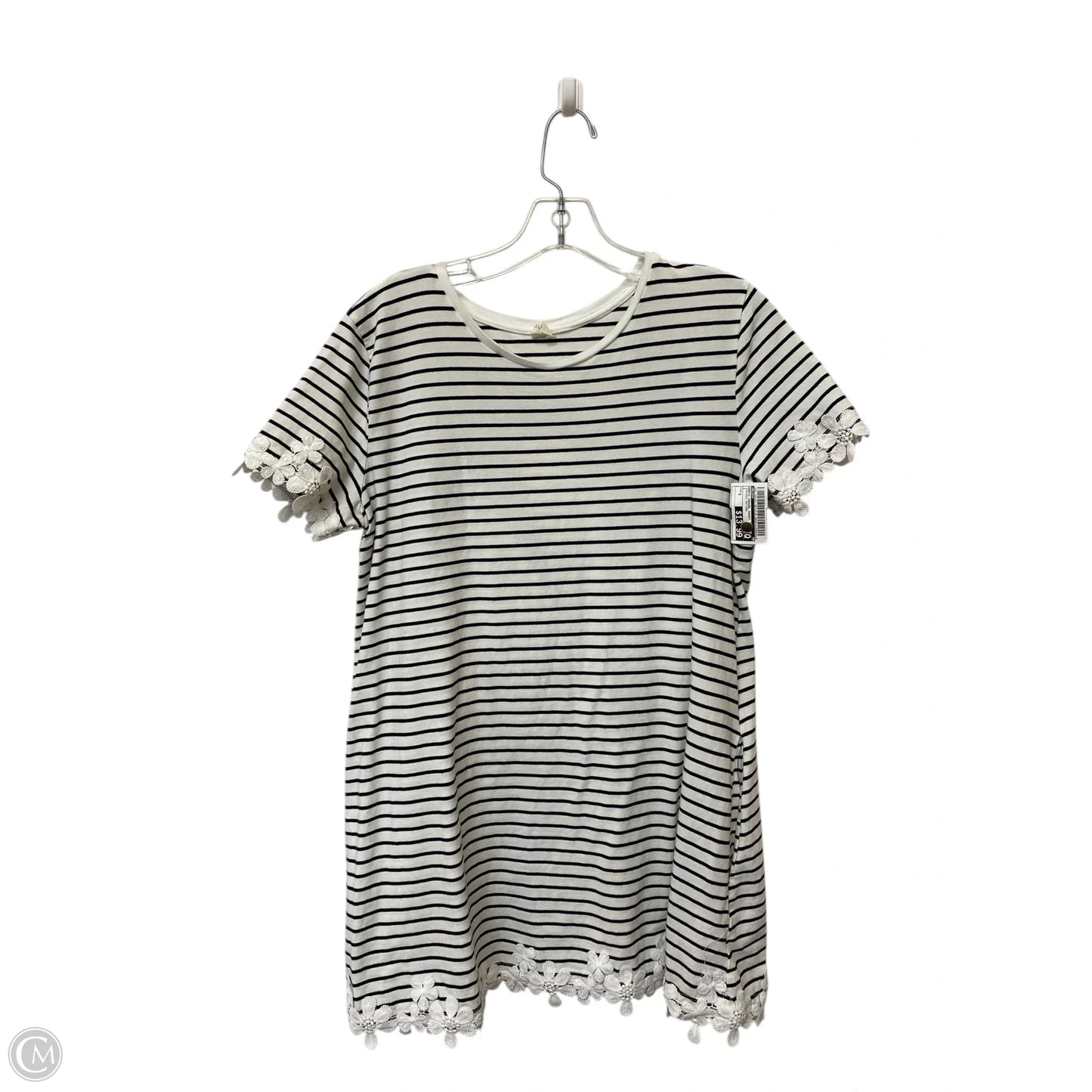 Dress Casual Short By Blush In Striped Pattern, Size: S