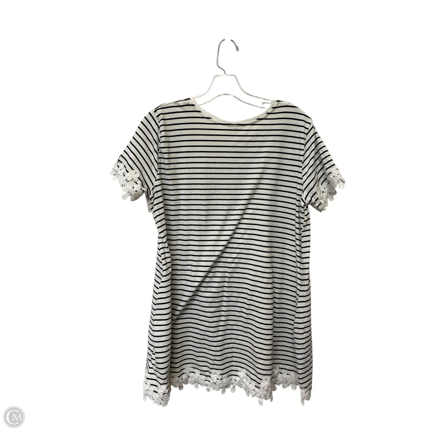 Dress Casual Short By Blush In Striped Pattern, Size: S