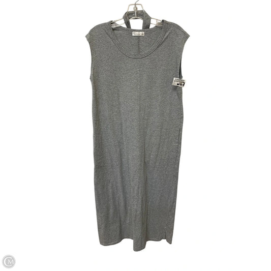 Dress Casual Short By 89th And Madison In Grey, Size: S