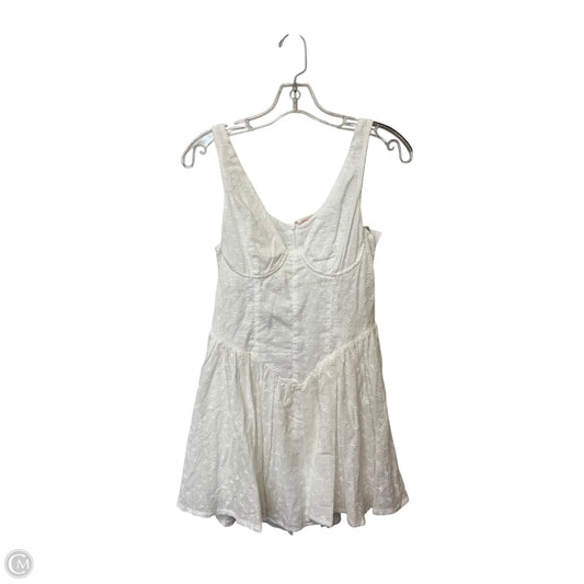 Dress Casual Short By Clothes Mentor In White, Size: S