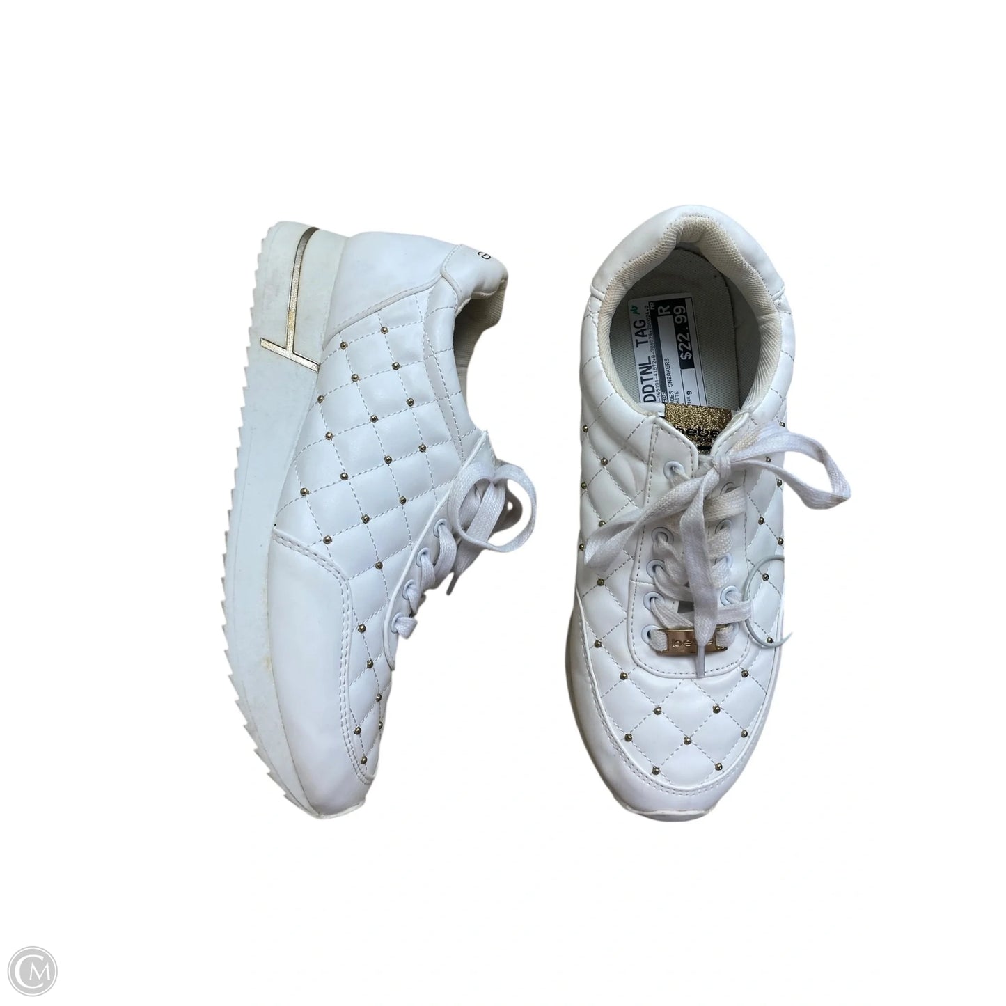 Shoes Sneakers By Bebe In White, Size: 9