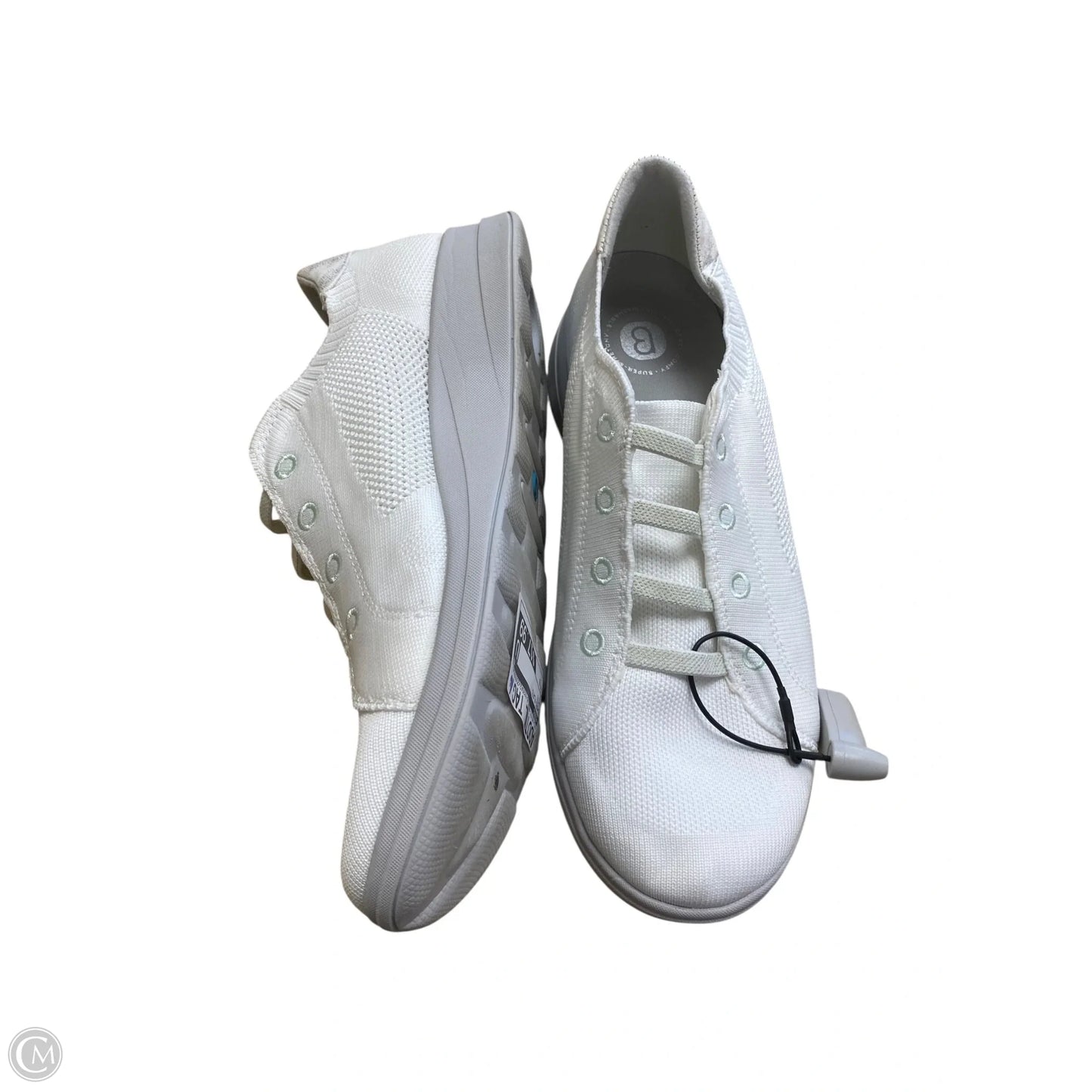Shoes Flats By Bzees In White, Size: 9