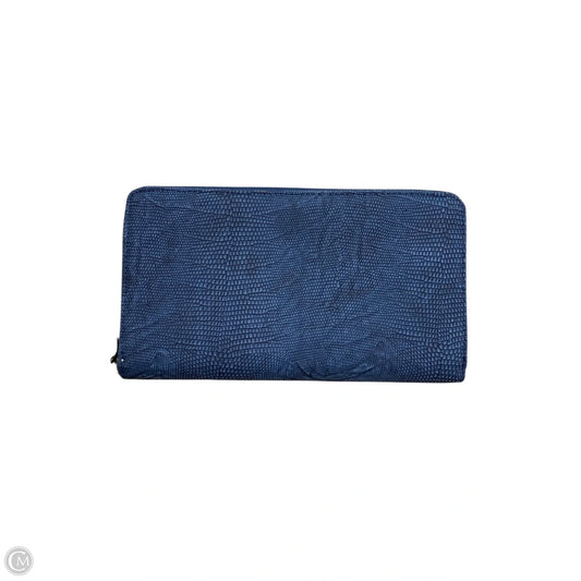 Wallet By Clothes Mentor, Size: Medium