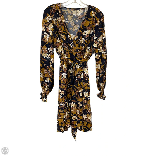 Dress Casual Short By Cmf In Floral Print, Size: L