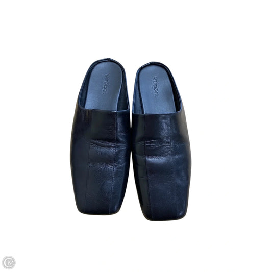 Shoes Flats By Vince In Black, Size: 6