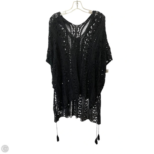 Poncho By Cme In Black, Size: Osfm