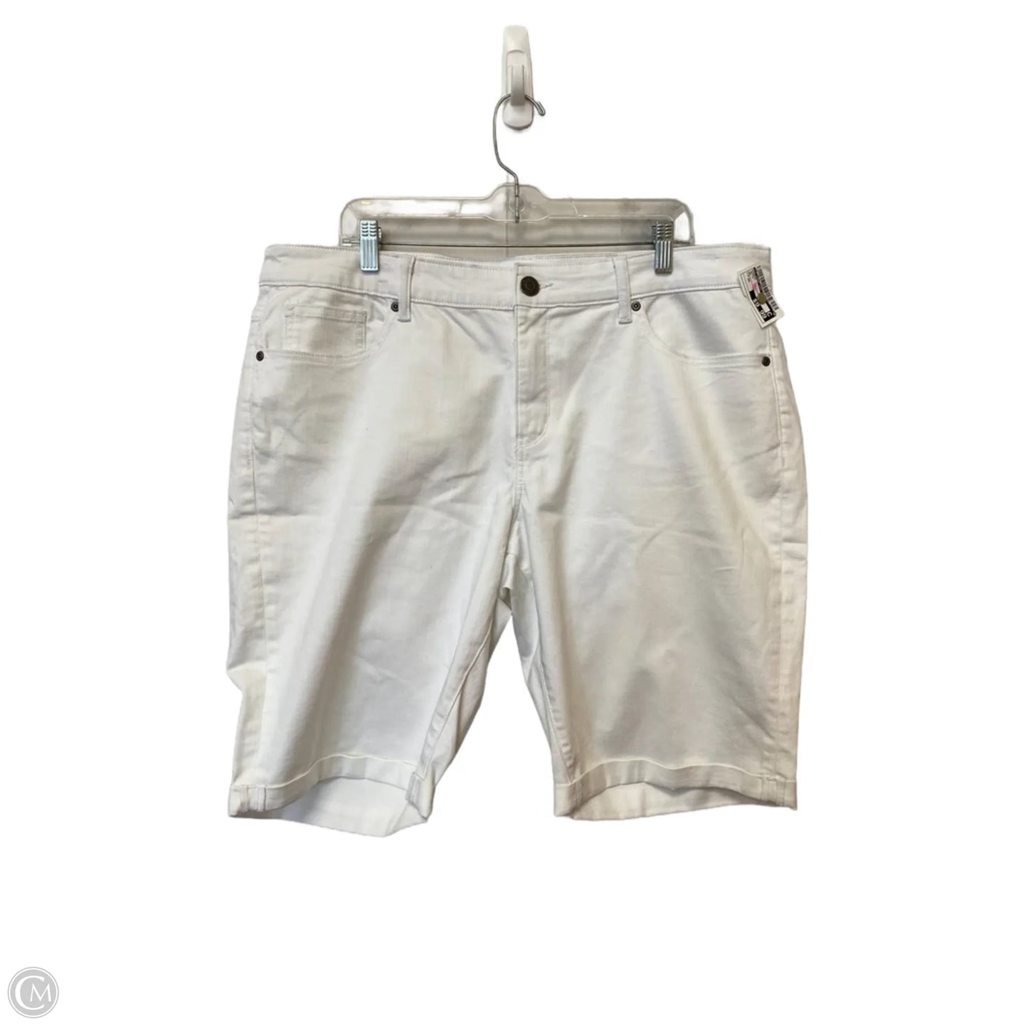 Shorts By St Johns Bay In White, Size: 22