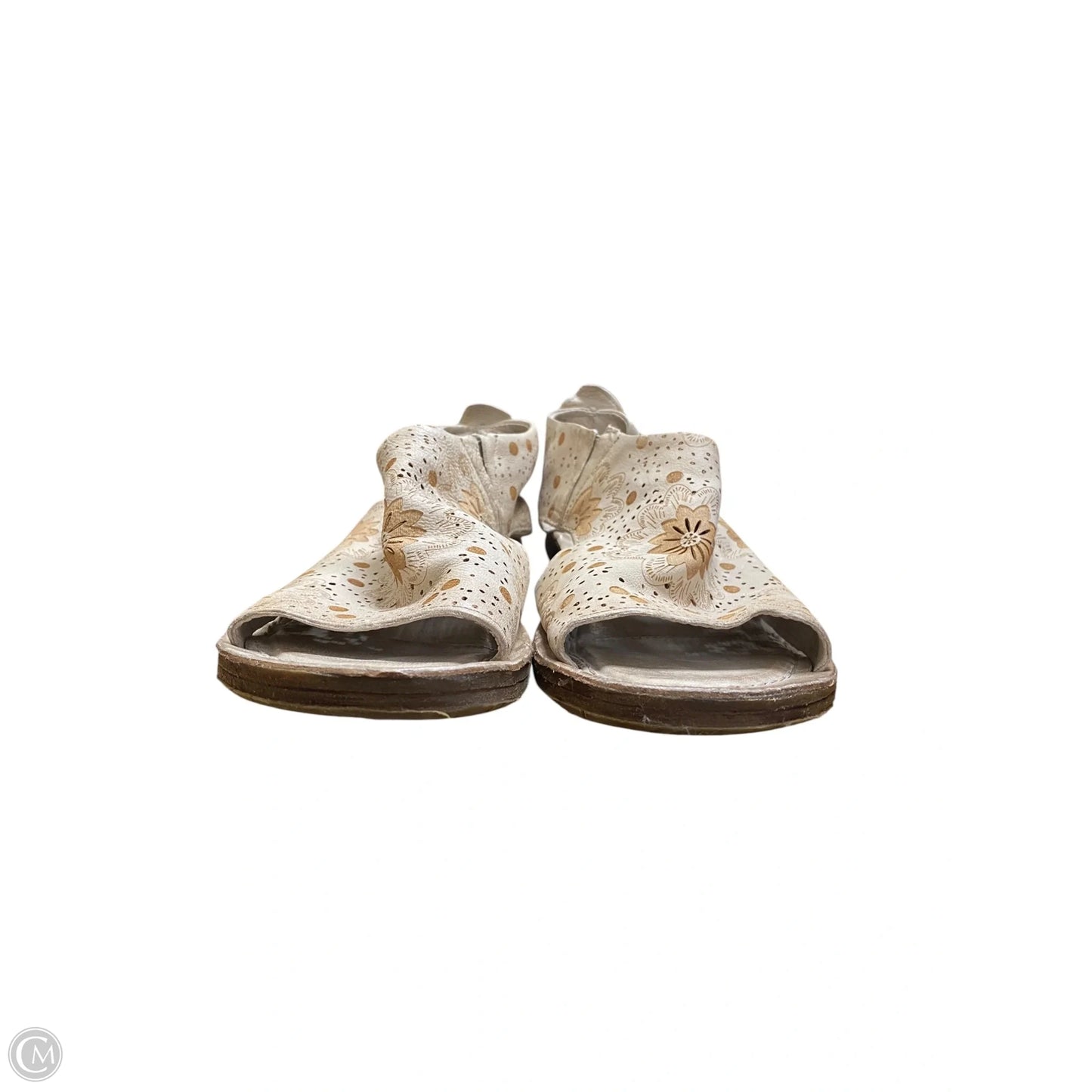 Shoes Flats By Cma In Cream, Size: 8