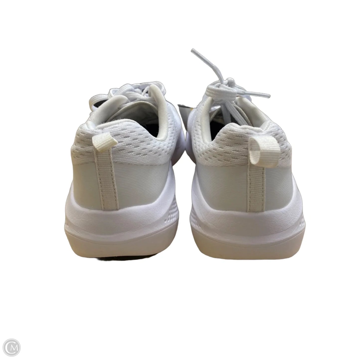 Shoes Athletic By Skechers In White, Size: 7.5