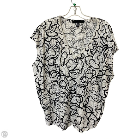 Top Short Sleeve By White House Black Market In Floral Print, Size: Xl