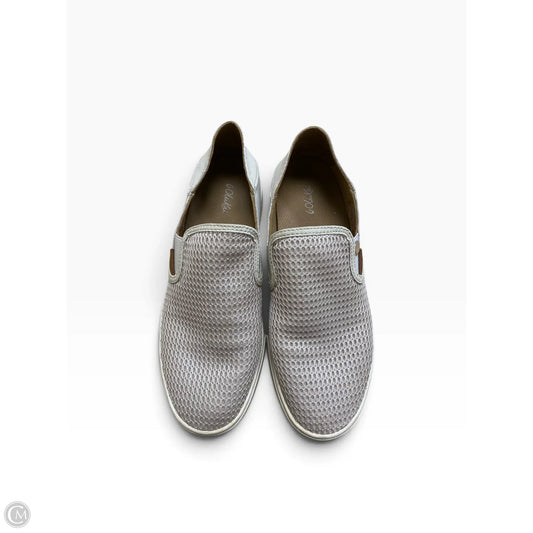 Shoes Flats By Olukai In Cream, Size: 9