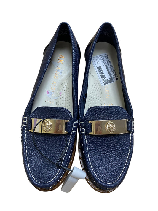 Shoes Flats By Anne Klein In Navy, Size: 5.5