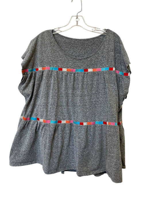 Top Short Sleeve By Clothes Mentor In Grey, Size: 2x