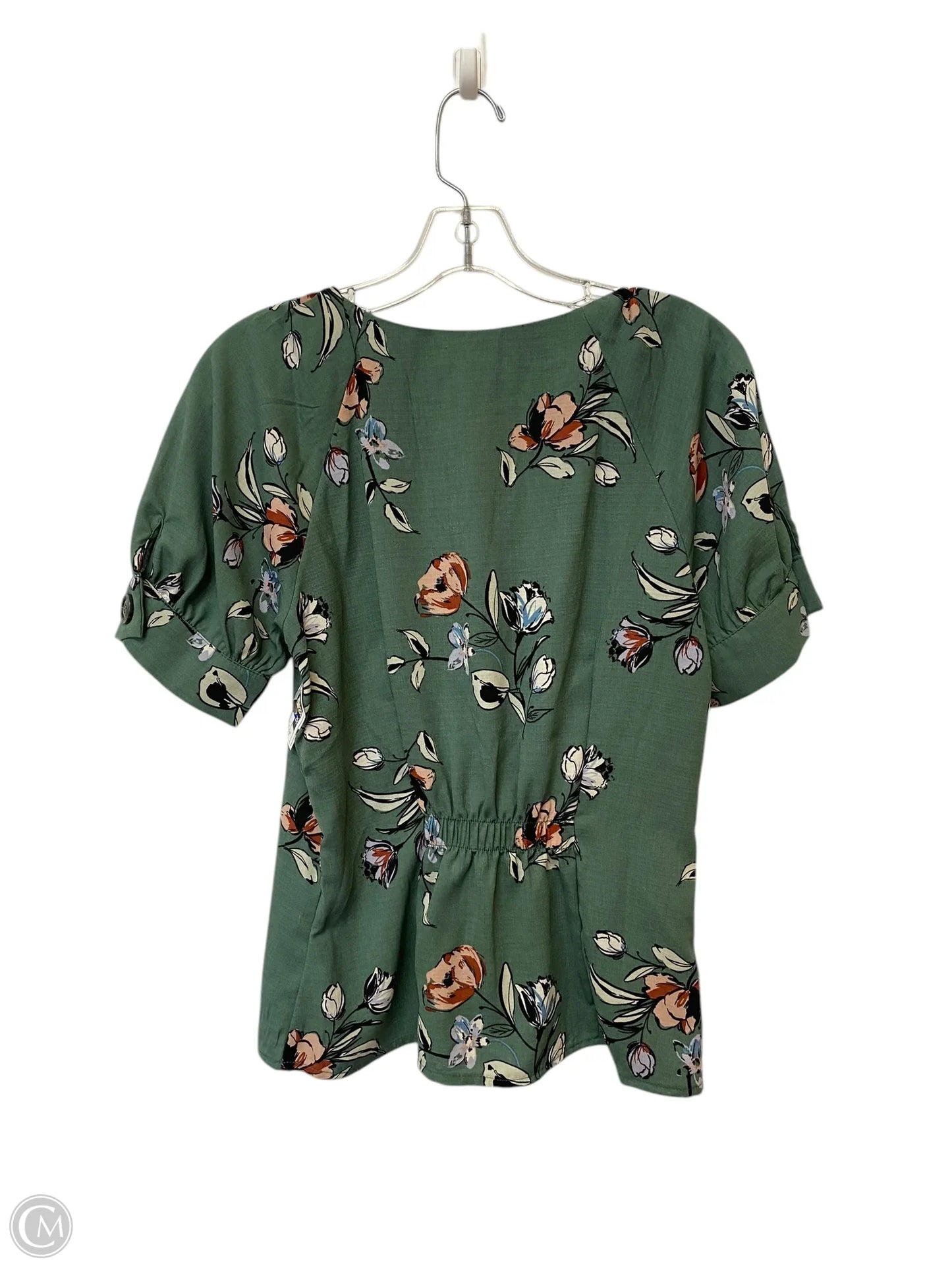 Top Short Sleeve By Clothes Mentor In Green, Size: M