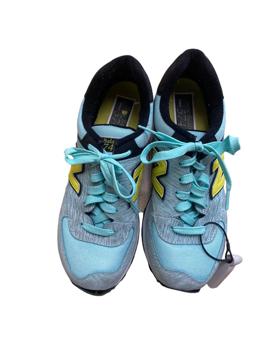 Shoes Athletic By New Balance In Teal, Size: 8.5