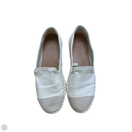 Shoes Flats By Universal Thread In Cream, Size: 8