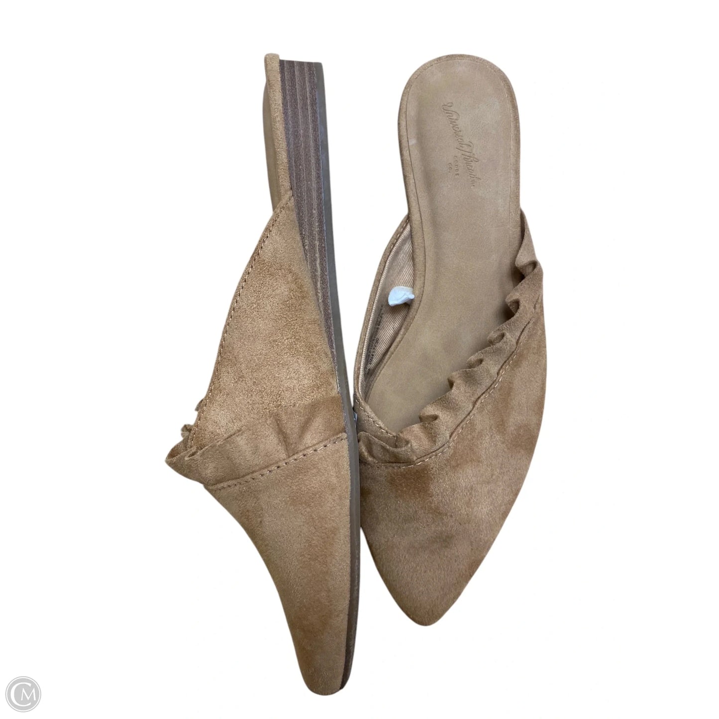 Shoes Flats By Universal Thread In Beige, Size: 7.5