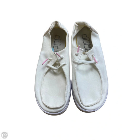 Shoes Flats By Hey Dude In White, Size: 8