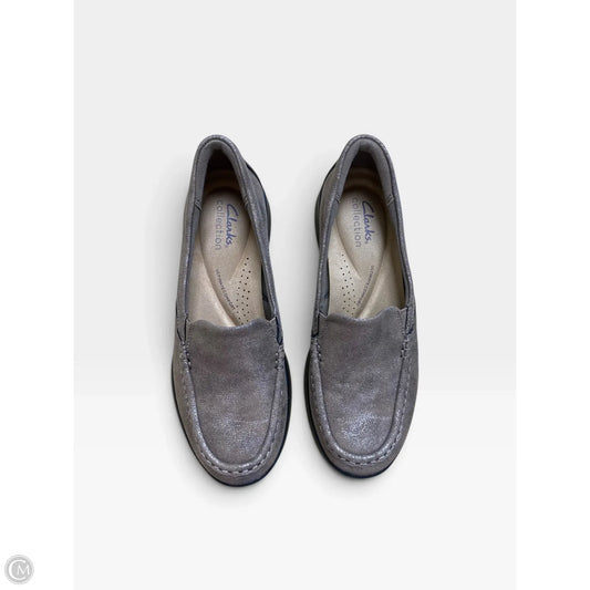 Shoes Flats By Clarks In Brown, Size: 7