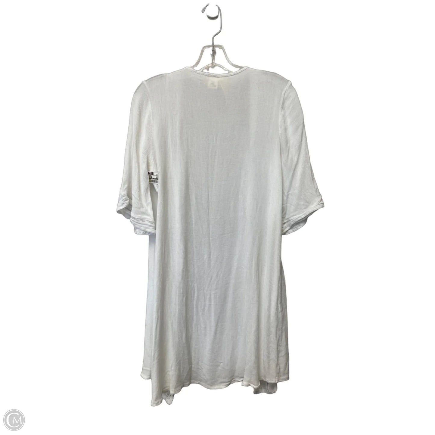 Shawl By Clothes Mentor In White, Size: S