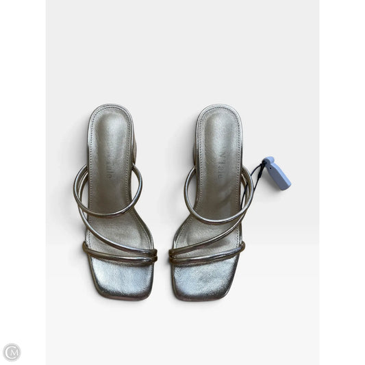 Shoes Heels Block By Clothes Mentor In Gold, Size: 5