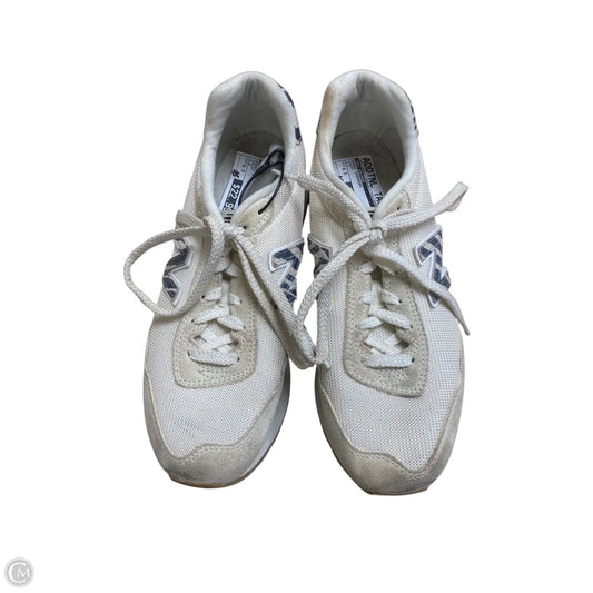 Shoes Sneakers By New Balance In Cream, Size: 8.5