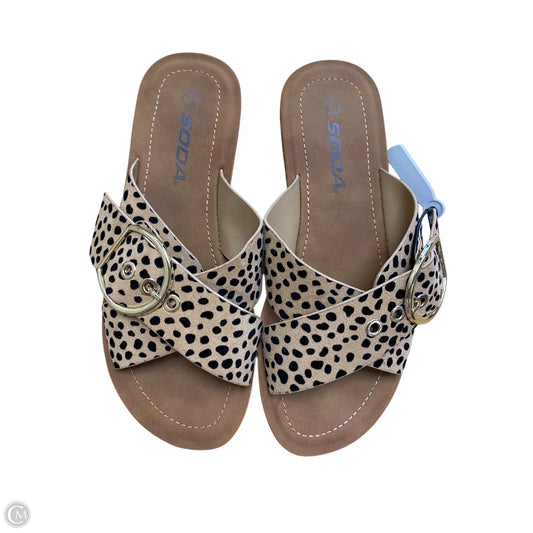 Shoes Flats By Soda In Animal Print, Size: 7.5