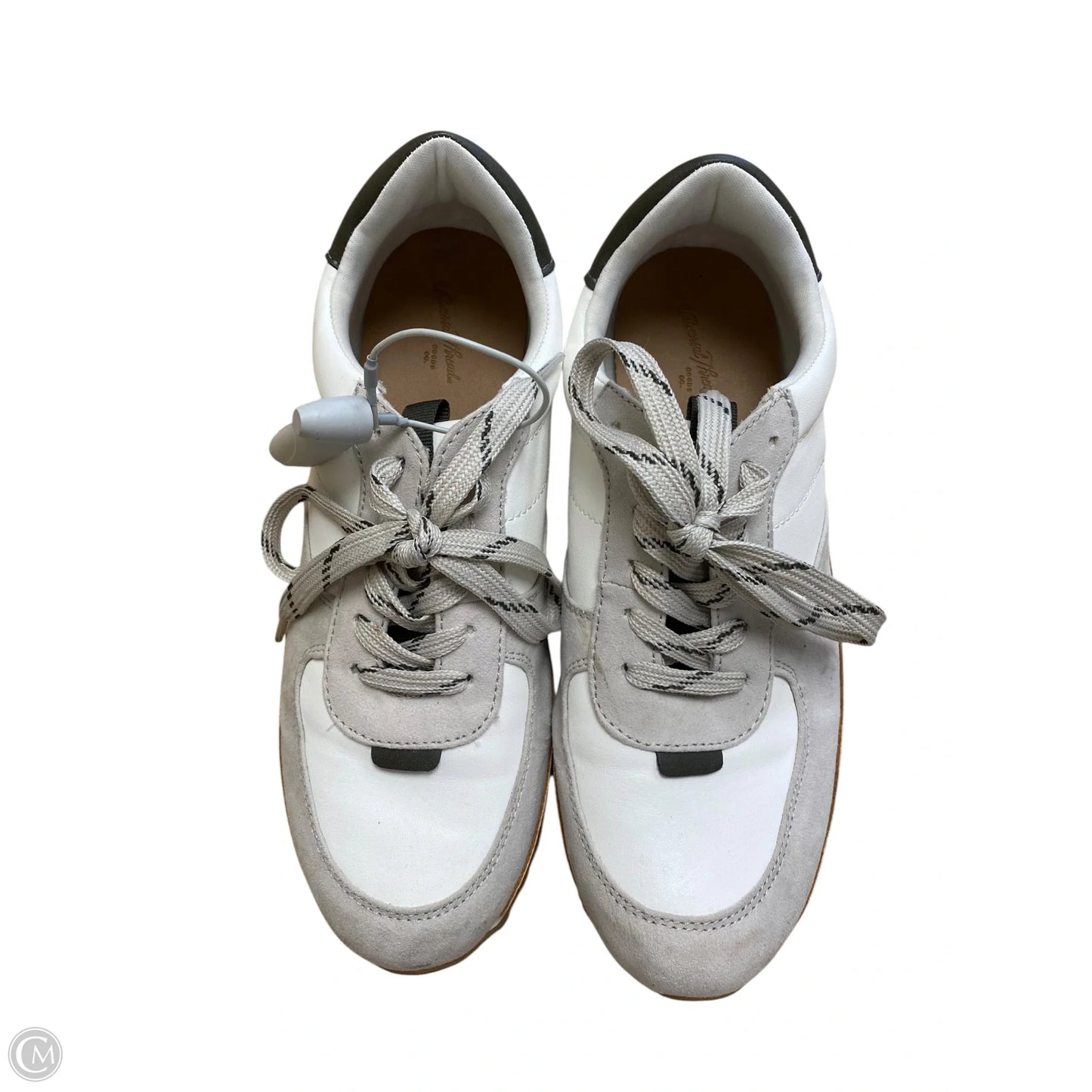 Shoes Sneakers By Universal Thread In White, Size: 7