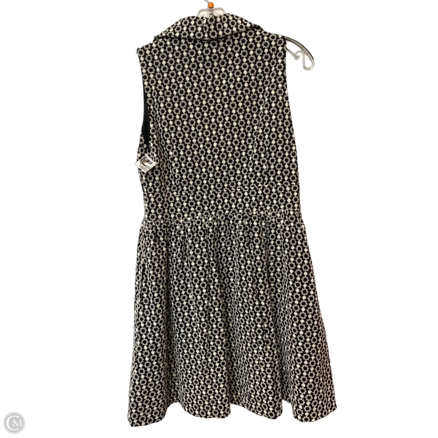Dress Casual Short By Pomander Place In Black & White, Size: S