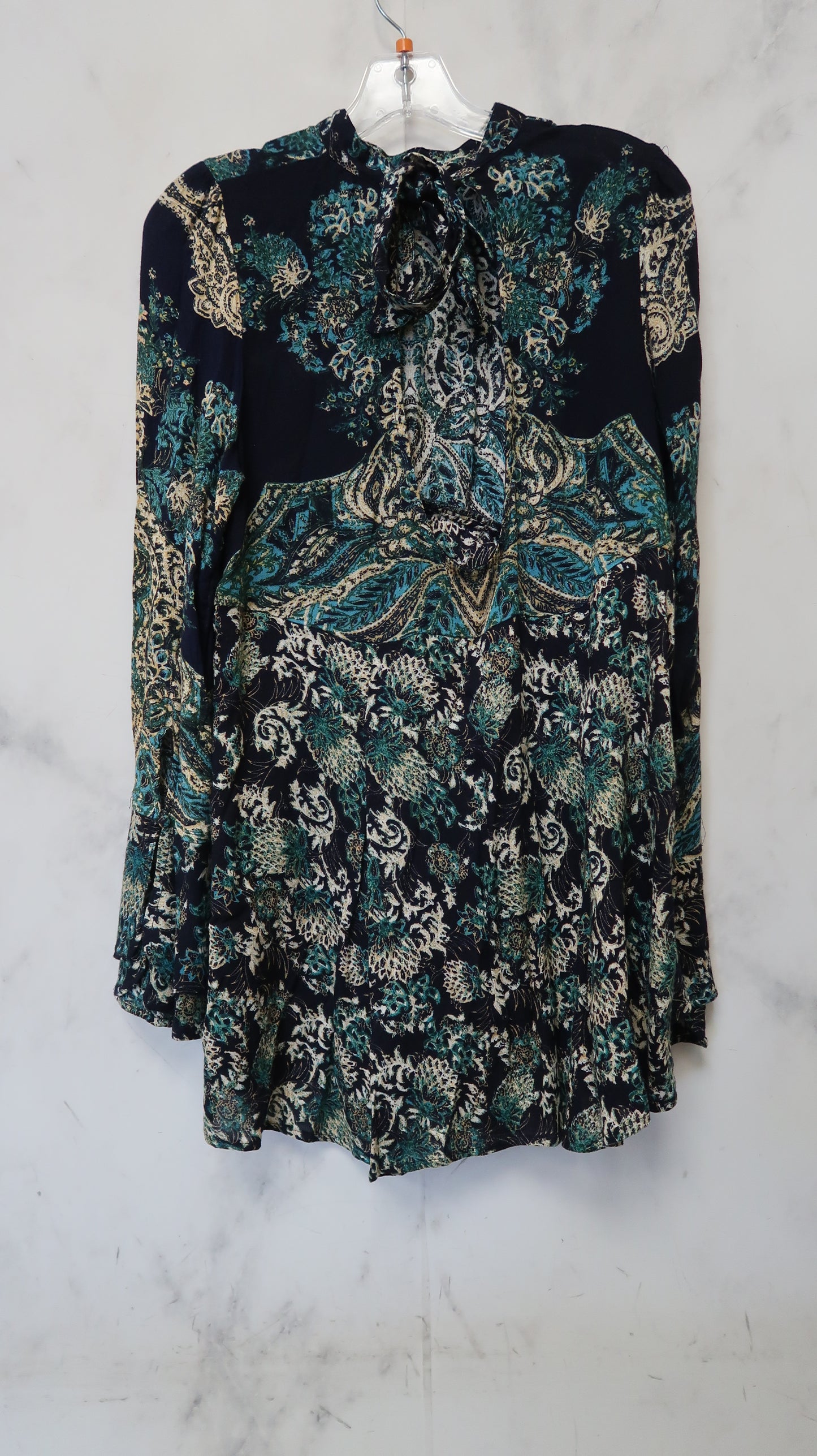 Dress Casual Short By Free People  Size: S