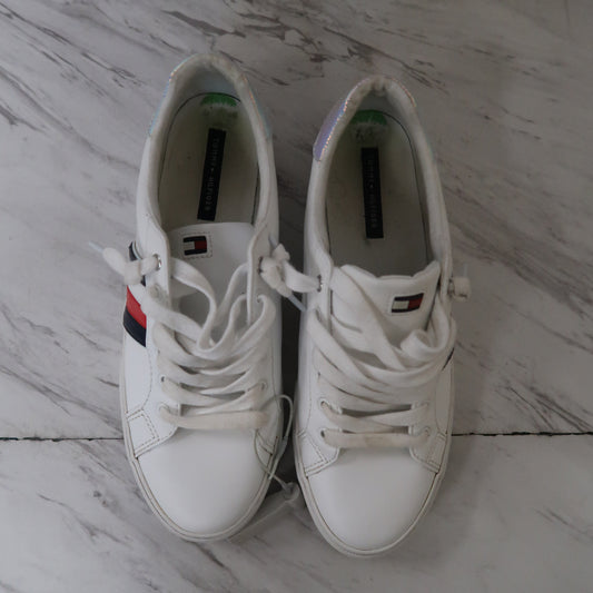 Shoes Sneakers By Tommy Hilfiger  Size: 9.5