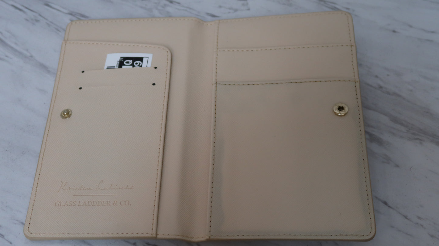 Wallet By Clothes Mentor  Size: Medium