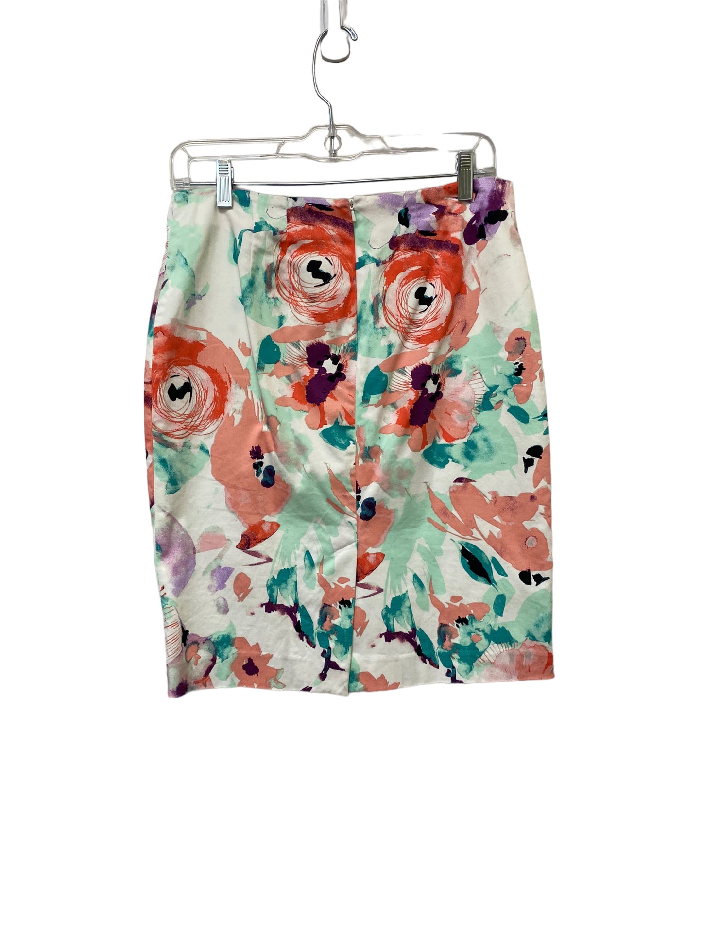 Skirt Mini & Short By Clothes Mentor  Size: 6